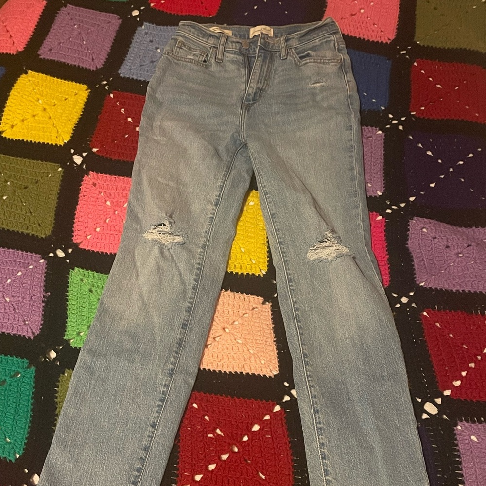 Light blue high-rise jeans, never worn